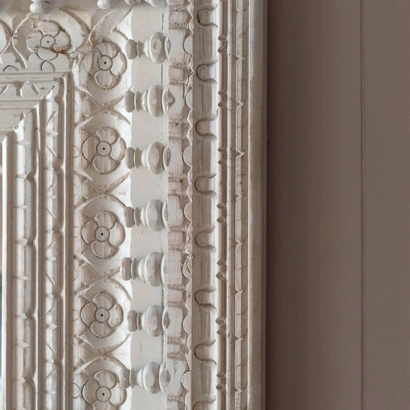 Graham & Green Wall Mirrors<Adah Wooden Carved Wall Mirror