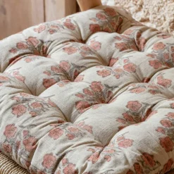 Graham & Green Seat Pads & Bed Rolls|Seat Pads & Bed Rolls<Antiqued Floral Block Printed Seat Pads