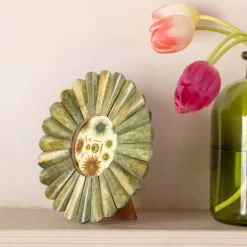 Graham & Green Photo Frames<Antique Green Flower Round Bone Frame