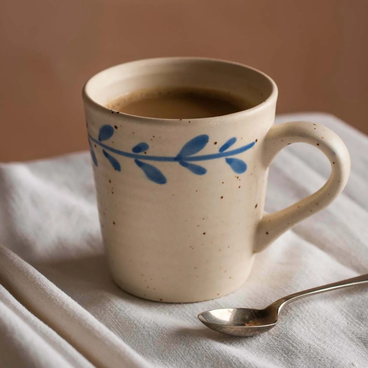 Graham & Green Tableware<Blue Leaves Mug