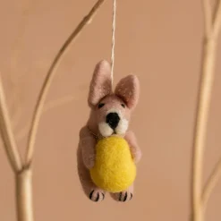 Graham & Green Decorative Accessories<Bunny with an Egg Hanging Decoration