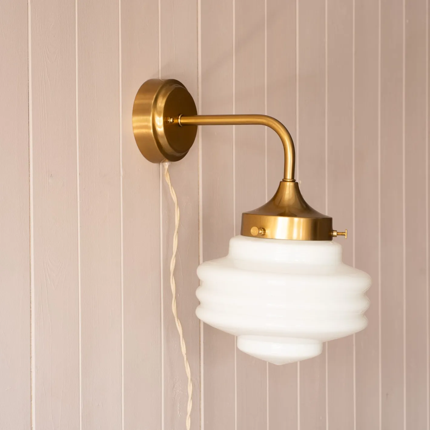 Graham & Green Wall Lights & Sconces<Caius Brass Wall Light