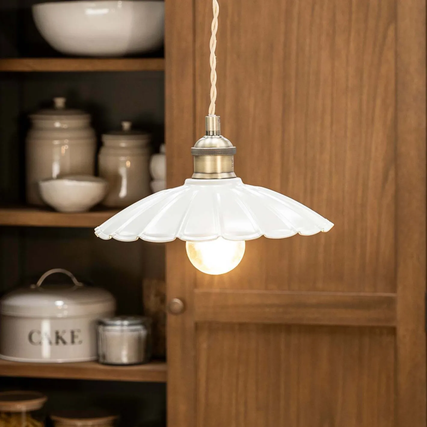 Graham & Green Ceiling Lights & Chandeliers<Chalk Metal Small Pendant Light