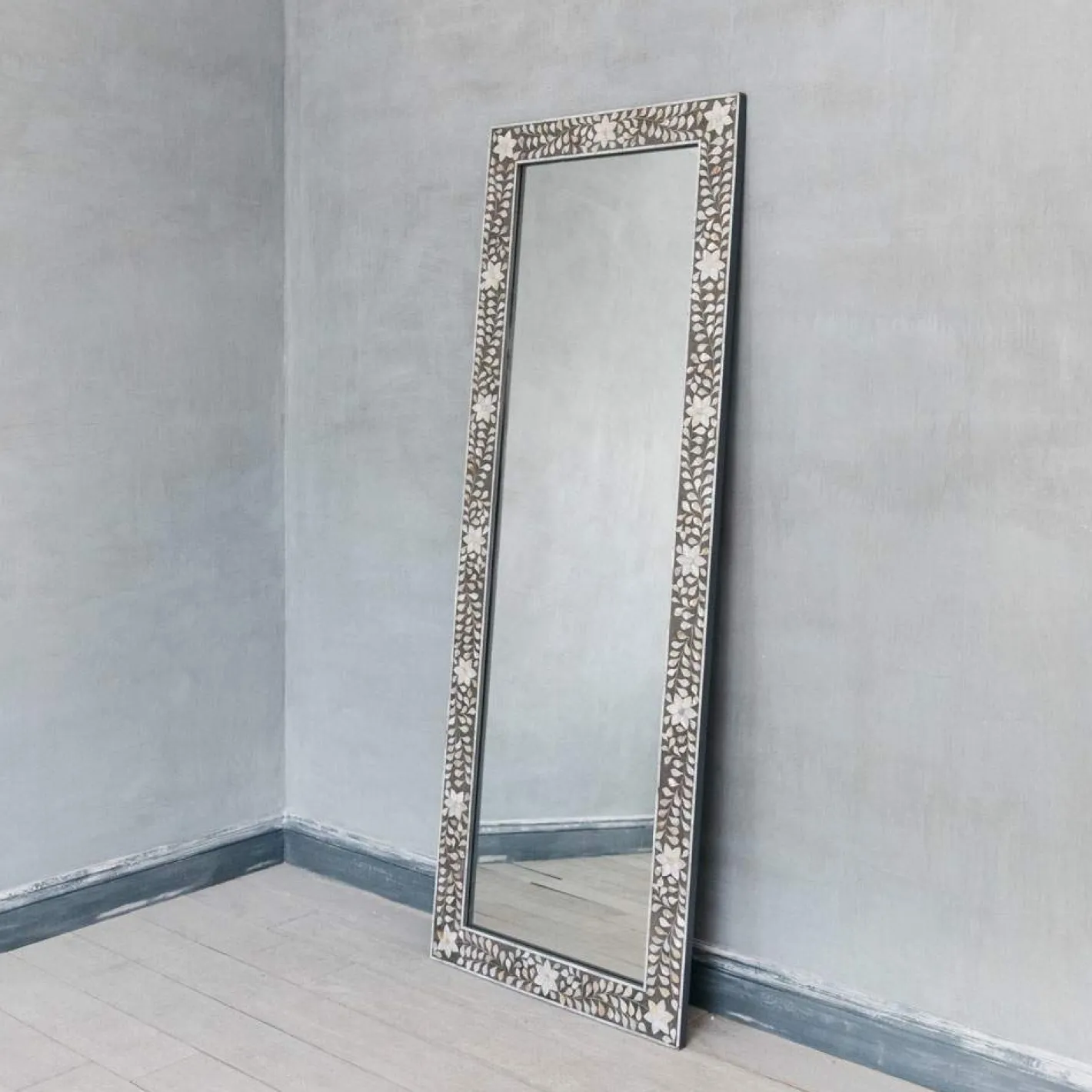 Graham & Green Floor Standing Mirrors|Rectangular Mirrors<Classic Grey Mother of Pearl Floor Mirror