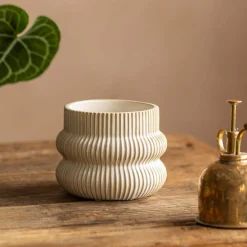 Graham & Green Vases & Plant Pots<Distressed White Fluted Plant Pots