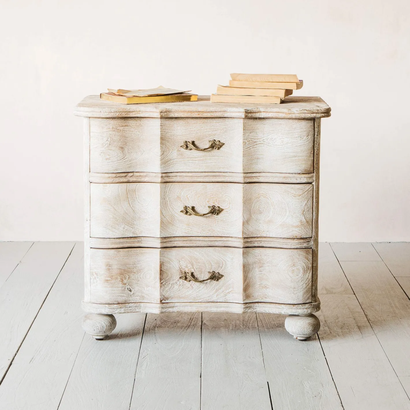 Graham & Green Bedside Tables<Evelyn Bedside Table