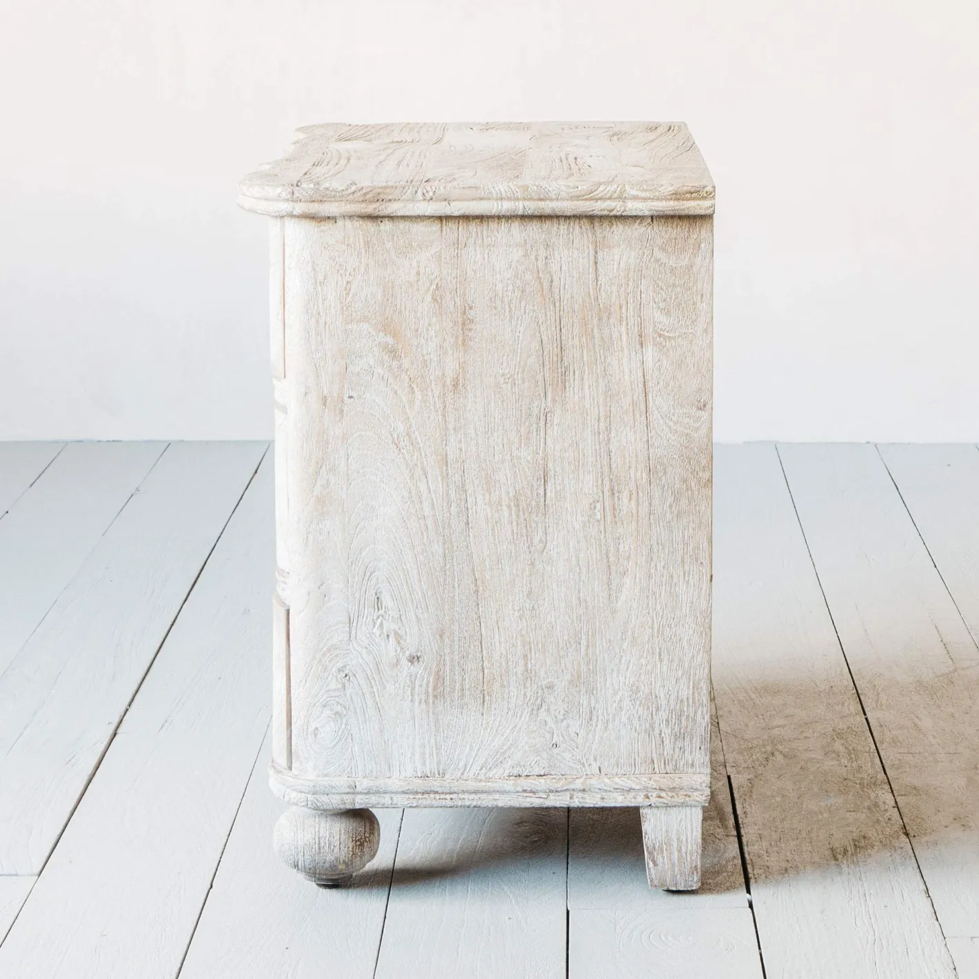 Graham & Green Bedside Tables<Evelyn Bedside Table
