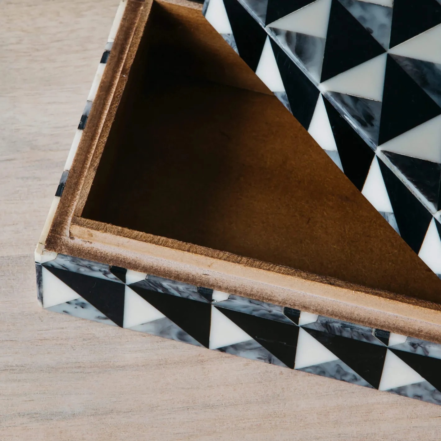 Graham & Green Decorative Accessories<Geometric Pyramid Box