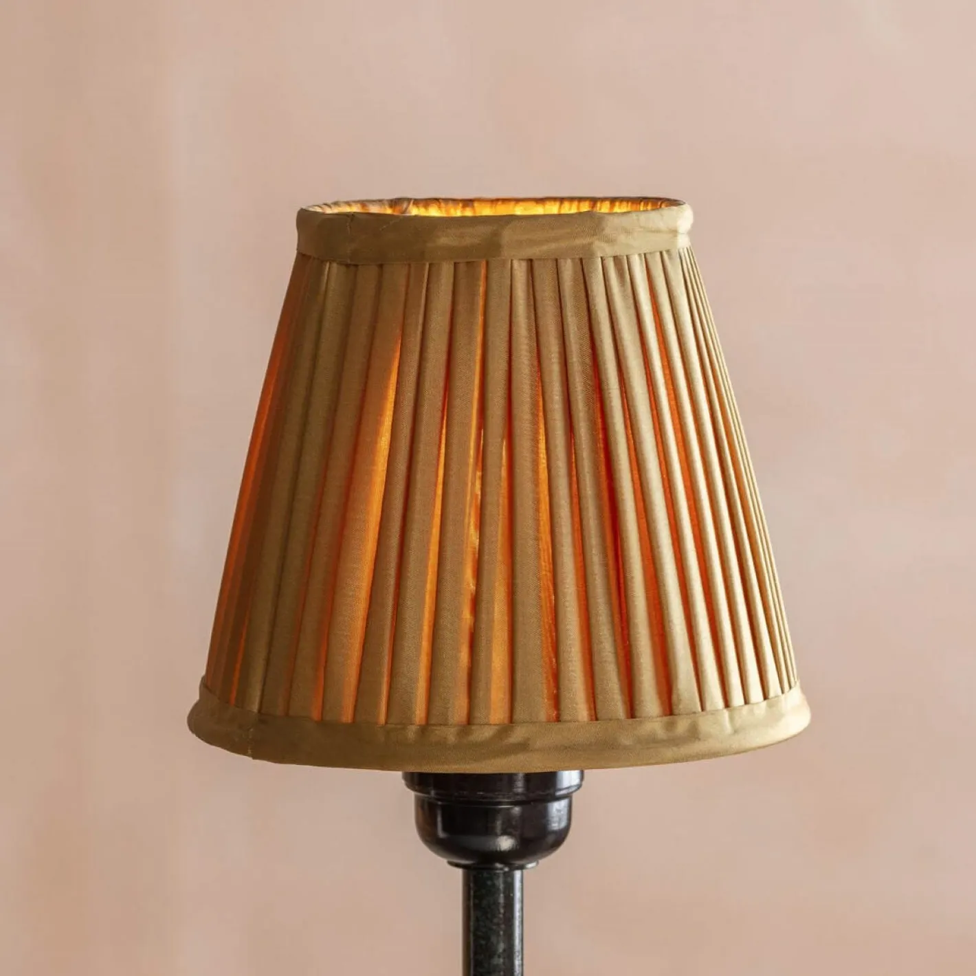 Graham & Green Lamp Shades<Gold Pleated Lamp Shade