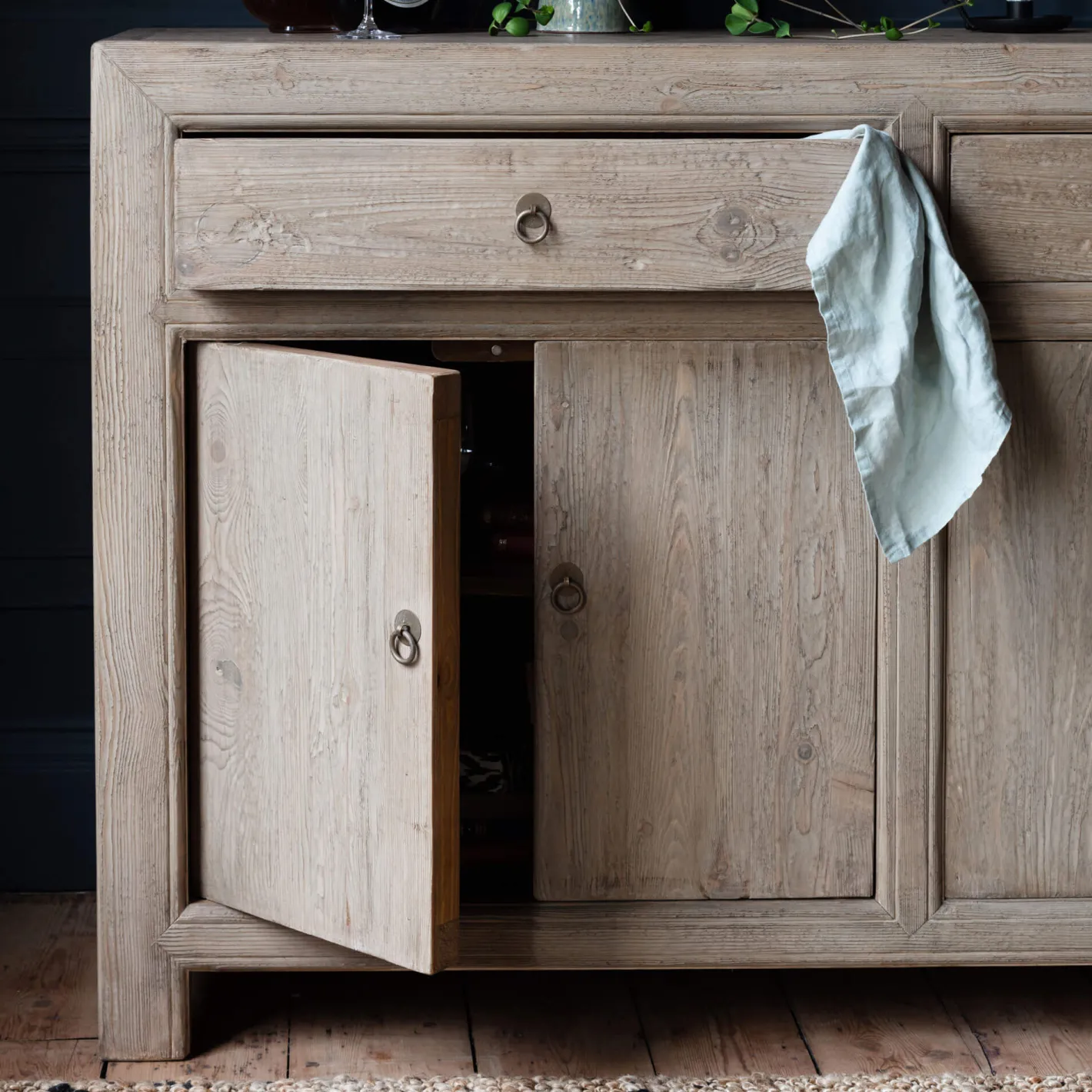 Graham & Green Sideboards & Tv Stands<Leshan Six Door Three Drawer Sideboard