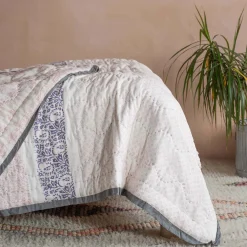 Graham & Green Quilts & Bedding<Lucinda Hand Printed Quilts