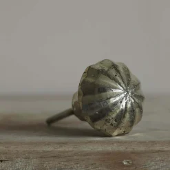 Graham & Green Knobs & Handles<Metallic Glass Flower Knob