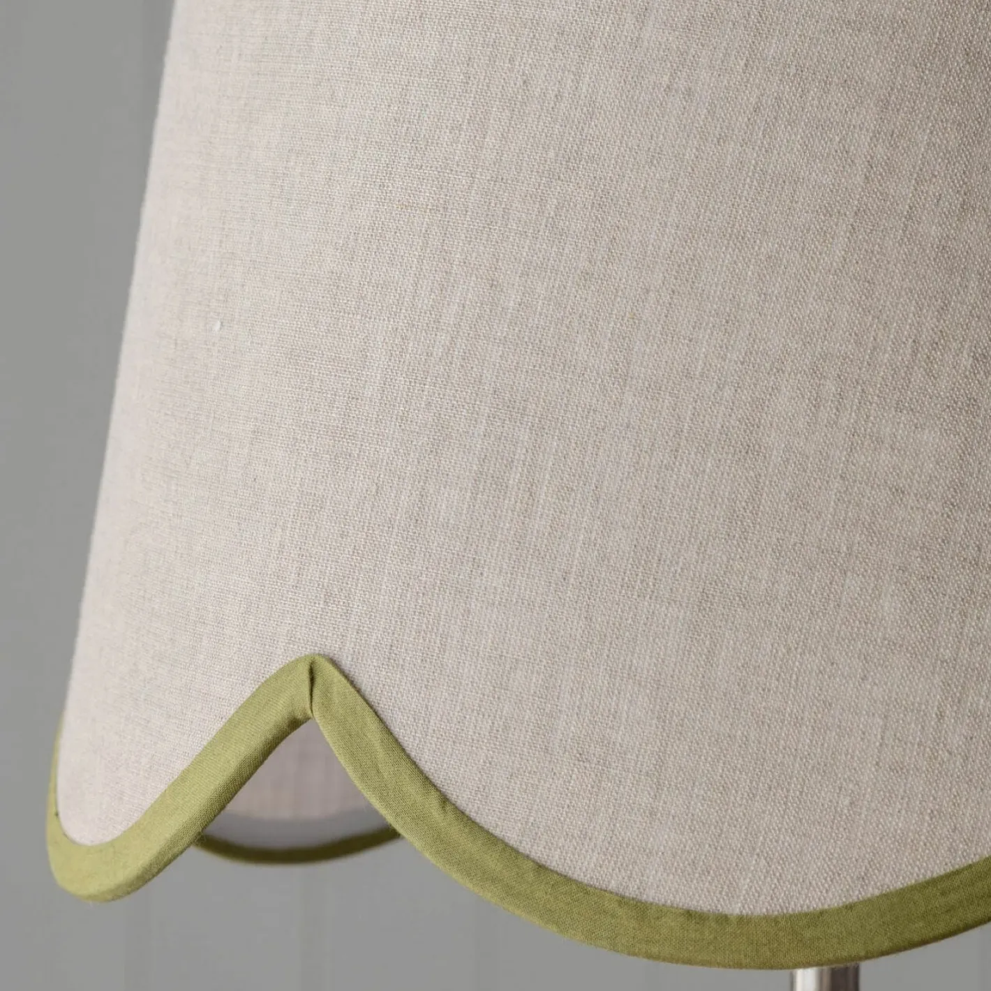 Graham & Green Lamp Shades<Moss Green Scallop Lamp Shades
