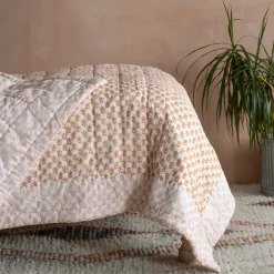 Graham & Green Quilts & Bedding<Natural Flower Hand-Printed Quilt
