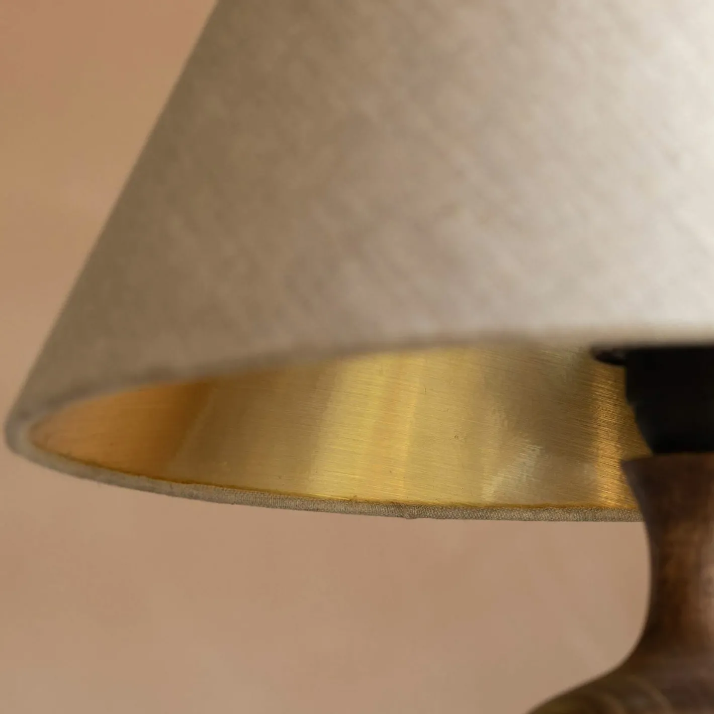 Graham & Green Lamp Shades<Natural Linen and Gold Empire Lamp Shades