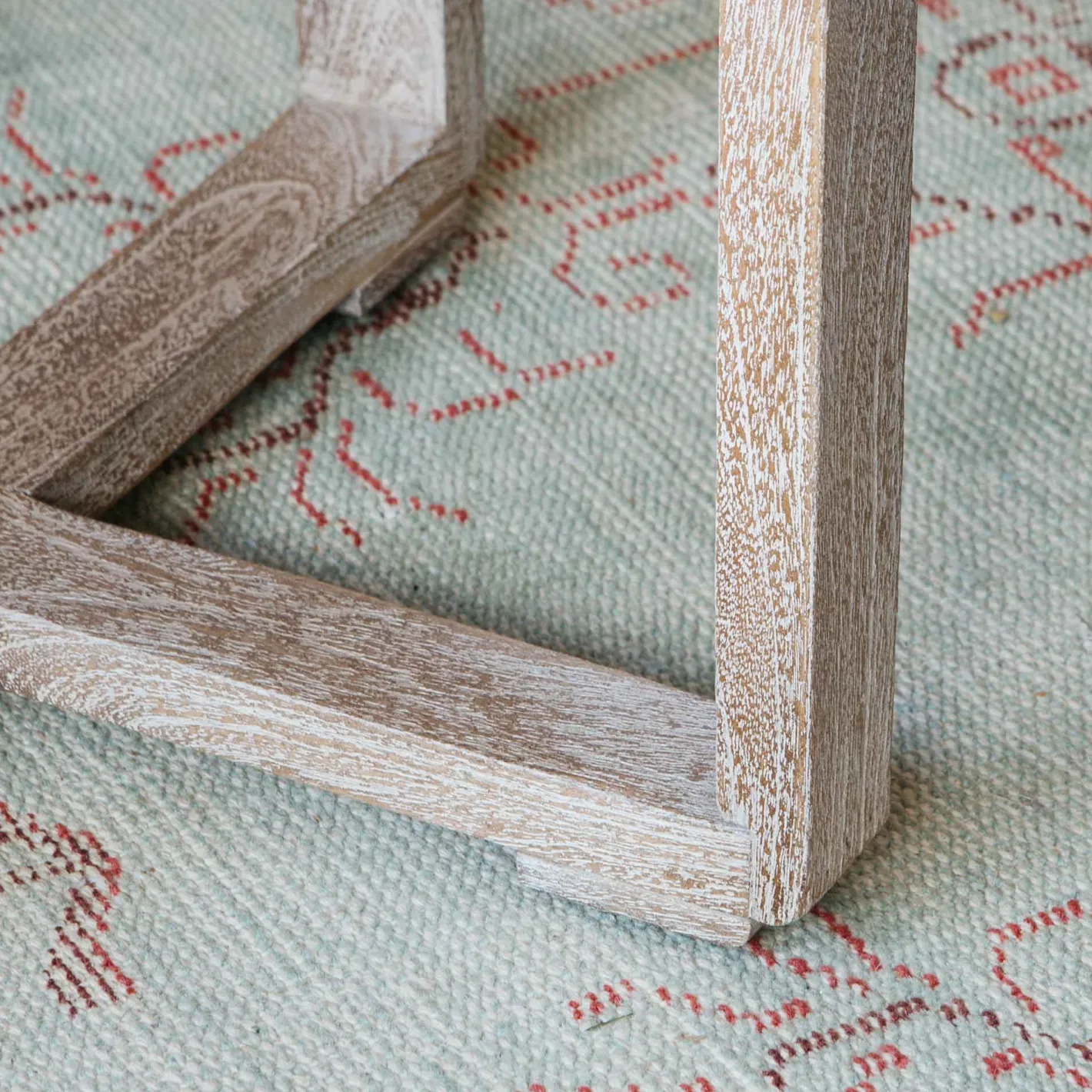 Graham & Green Side Tables<Natural Scallop Side Table