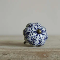 Graham & Green Knobs & Handles<Navy Painted Flower Knob