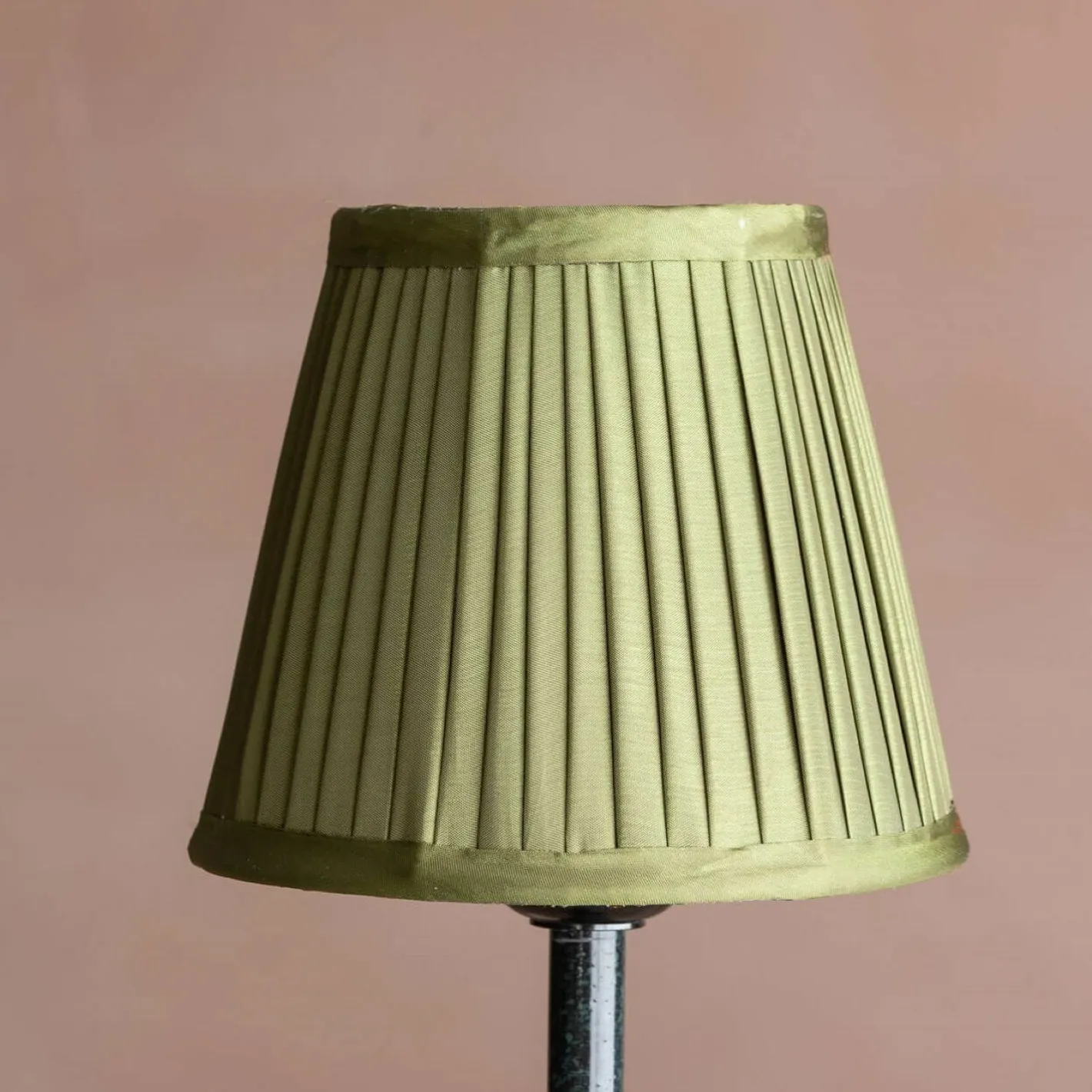 Graham & Green Lamp Shades<Olive Green Pleated Lamp Shade