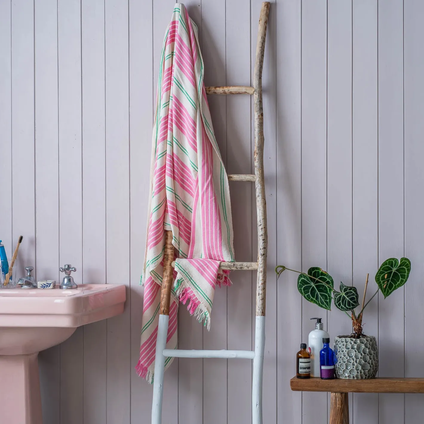Graham & Green Bathroom Accessories<Pink Wide Stripe Turkish Beach Towel Wrap