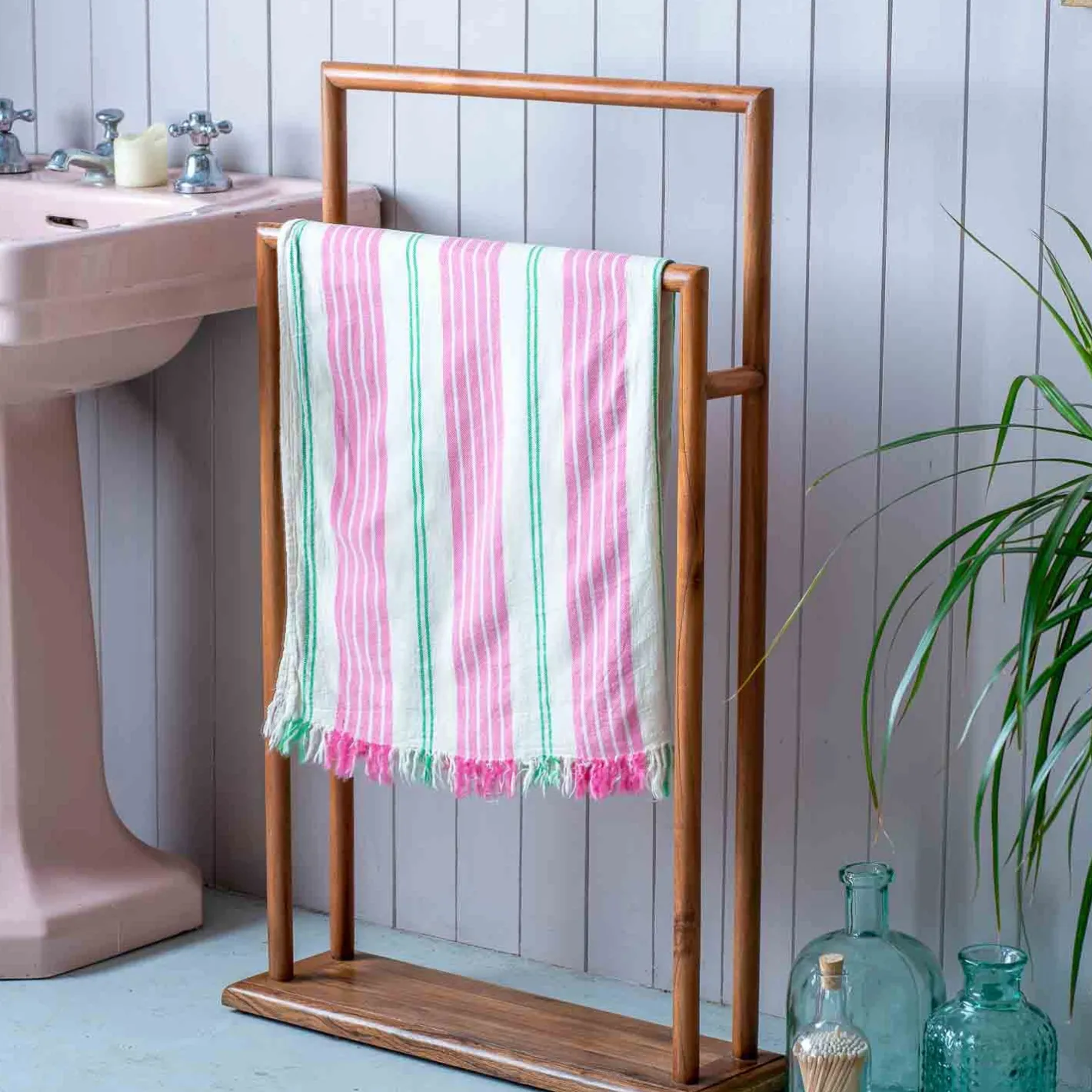 Graham & Green Bathroom Accessories<Pink Wide Stripe Turkish Beach Towel Wrap