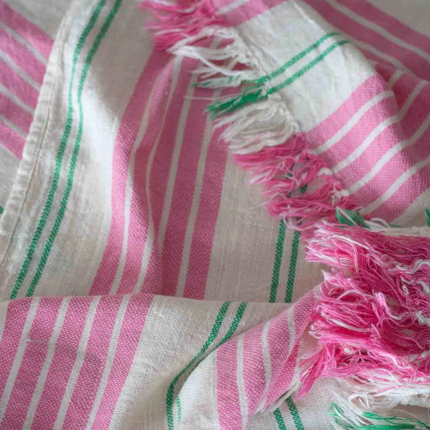 Graham & Green Bathroom Accessories<Pink Wide Stripe Turkish Beach Towel Wrap