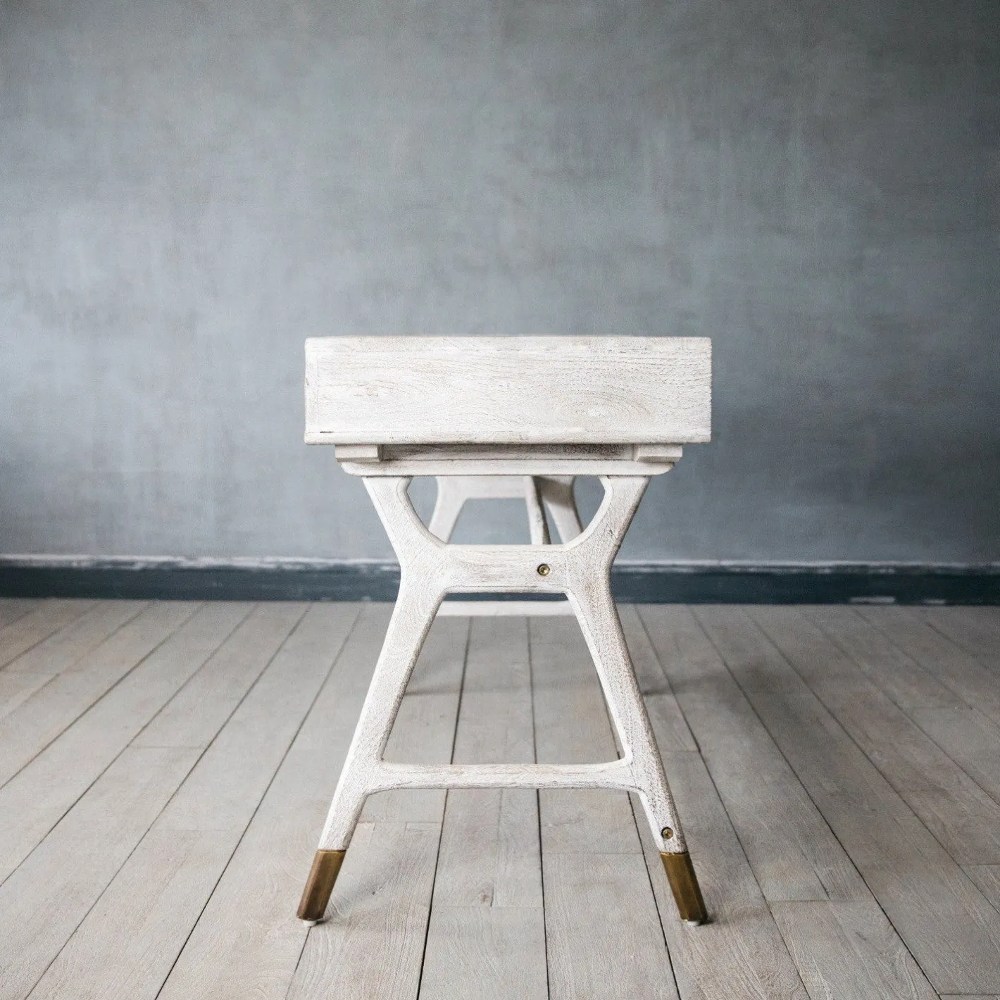 Graham & Green Desks<Sandblasted Nordic Desk