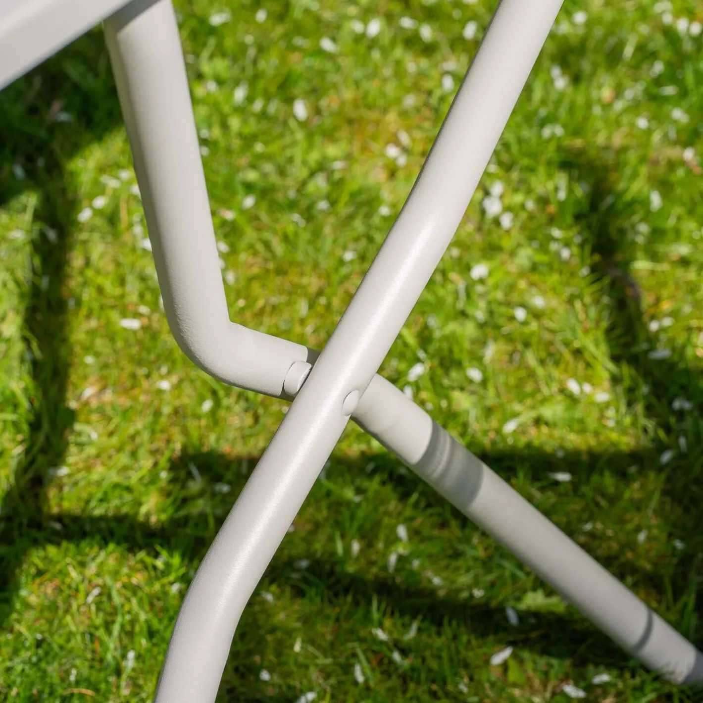 Graham & Green Garden Chairs & Sofas|Garden Chairs & Sofas<Seigle White Balcony Table and Two Chairs Set