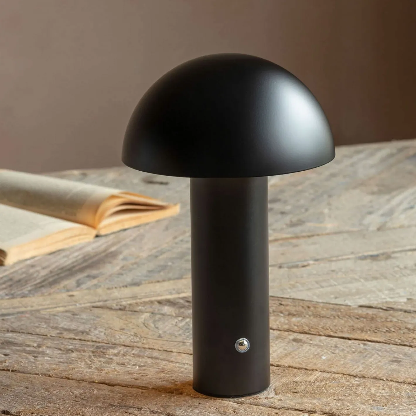 Graham & Green Table Lamps<Solana Black Dome USB Chargeable LED Table Lamp