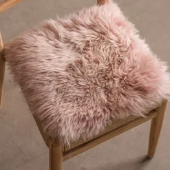 Graham & Green Seat Pads & Bed Rolls|Seat Pads & Bed Rolls<Square Sheepskin Seat Pads