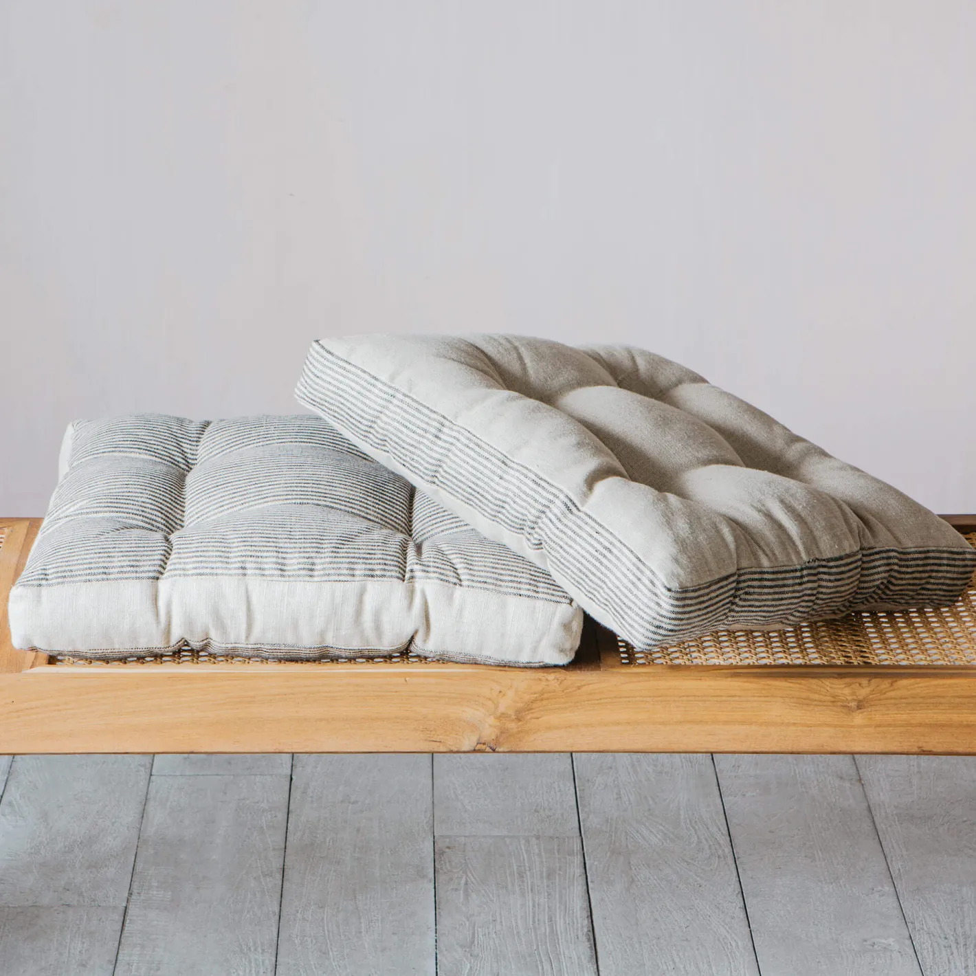 Graham & Green Seat Pads & Bed Rolls|Seat Pads & Bed Rolls<Striped Linen Square Seat Pad with Linen Border
