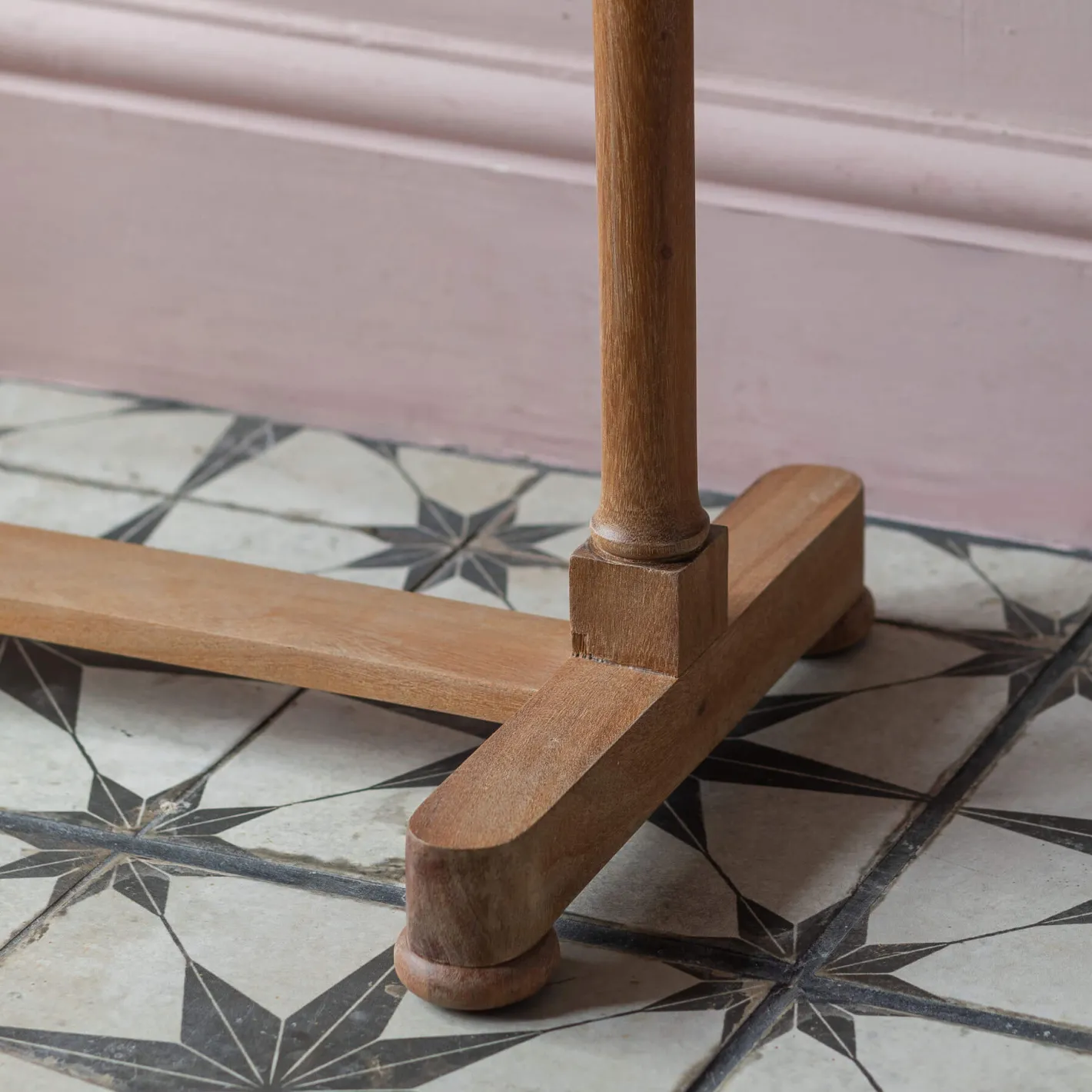 Graham & Green Bathroom Accessories<Triple Rung Towel Stand