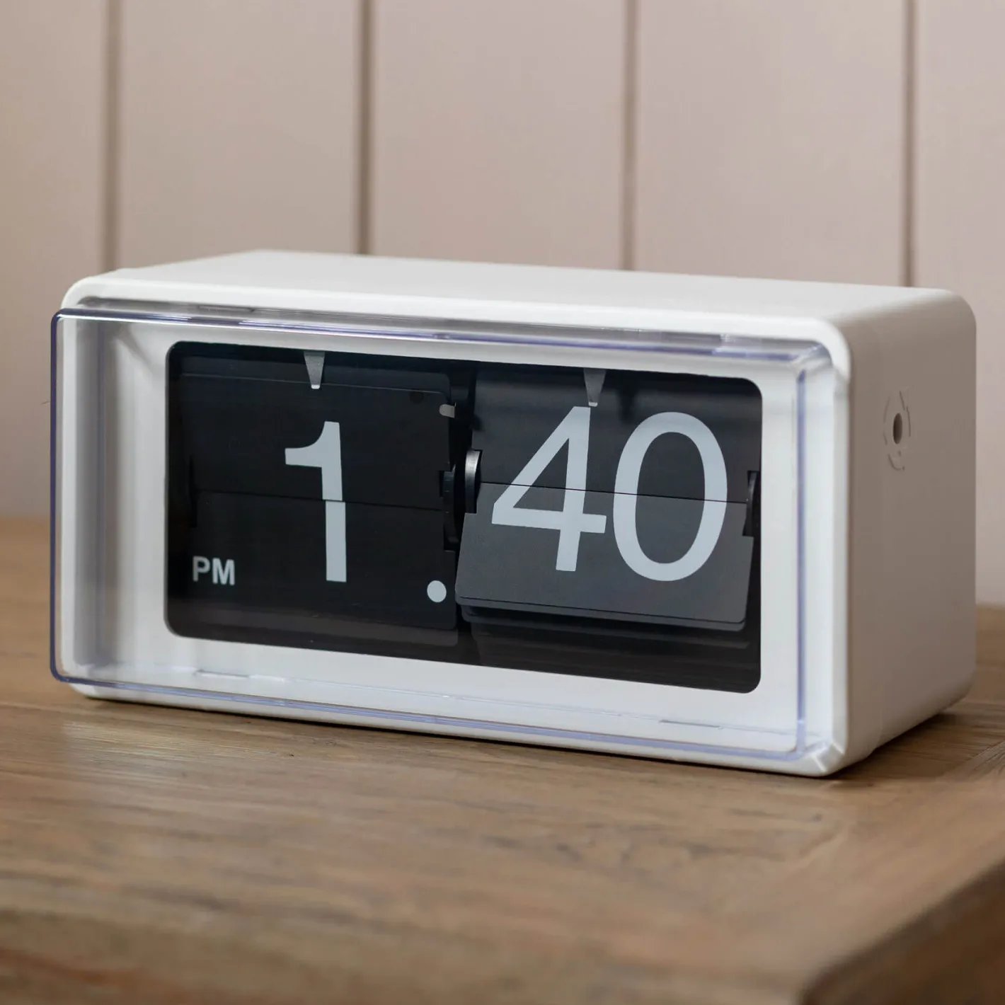 Graham & Green Clocks<White Boxed Retro Flip Clock