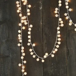 Graham & Green String Lights<White Pom Pom Garland